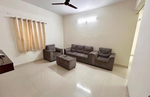 Madhapur Apartment | fully furnished 2BHK in Madhapur Mee Homes Family stay