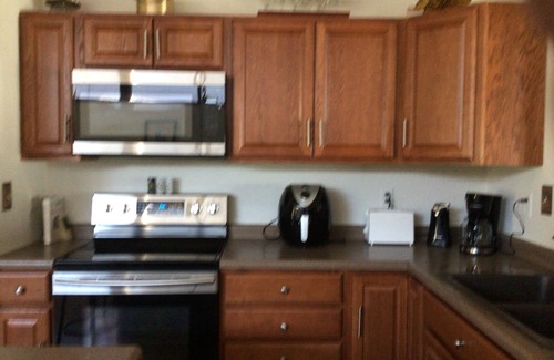 Clear Lake House | Fully furnished 3 bedroom ranch style home with large screened in porch w/garage