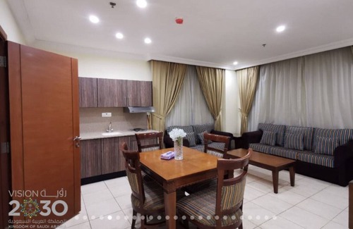 Al Bawadi Apartment | Fully Furnished 3 Rooms Serviced Apartment FOR RENT Sari St / UNIT 2