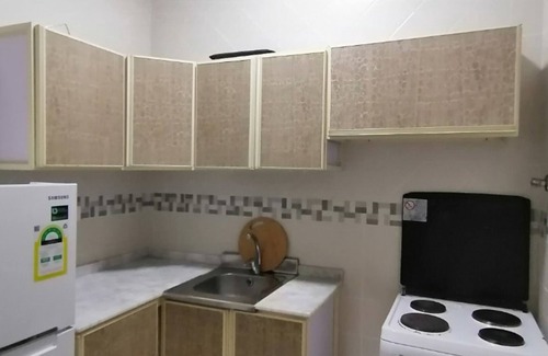 Jeddah House | Fully Furnished Apt FOR RENT 2BHK Tahliya /unit 1