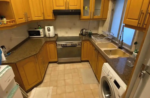 Al Abdali House | Fully Furnished Apartment in Central of Al-weibdehnn