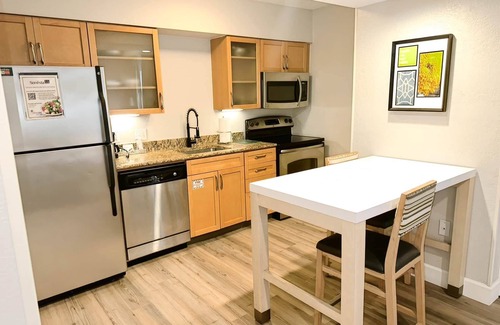 Springdale Apartment | Fully Furnished Studio | Flexible Stays