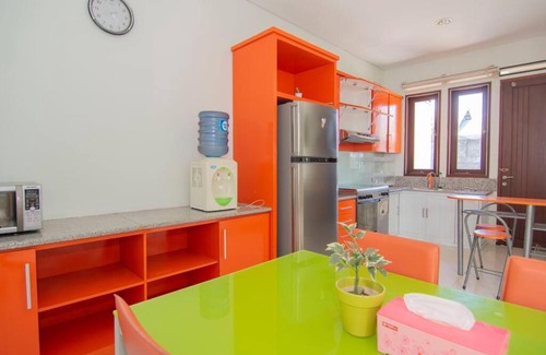 By Pass Ngurah Rai Kuta House | Fully Furnished Two-Storey Modern Minimalist House