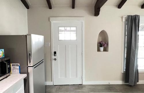 Baldwin Park Apartment | Fully Remodeled 2B1B Home in Baldwin3369