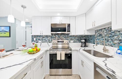 Waikiki Apartment | Fully Renovated 2BR and 2BA Near Waikiki Beach with Parking