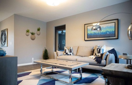 Janesville House | Fully Renovated 2BR 1BA Gorgeous Executive Home
