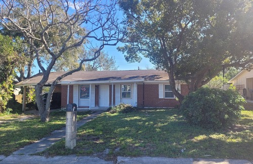 Gardendale House | Fully renovated 3 bedroom home with beautiful pool and back yard