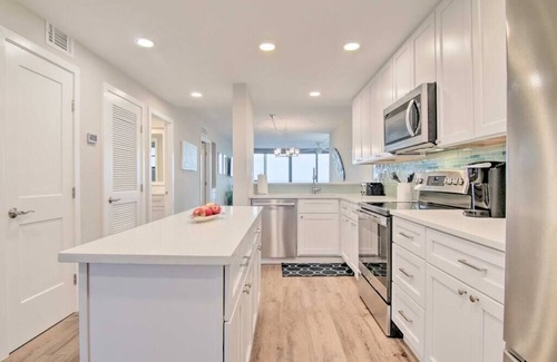 Bethany Beach Condo | Fully Renovated Ocean Front Condo at Sea Colony