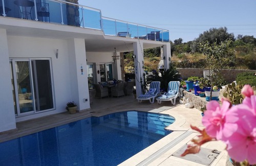 Koyunbaba Villa | Fully Rental Licensed, superbly Equipped Villa - Bar, Pool & Sea Views, Wifi.