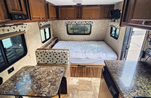 Union House | Fully stocked camper with delivery/setup to your favorite campground/cabin/event