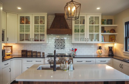 Afton House | Fulton Belle Vue - Beautiful fully renovated Farmhouse in Afton-great location.