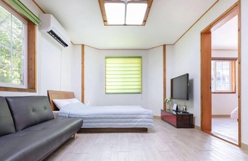 Jeongseon House | Fun and Happy pension