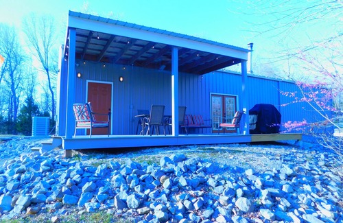 Eddyville House | Fun and sun! Eddyville, Ky. Lake Barkley. Come and knock on our door!