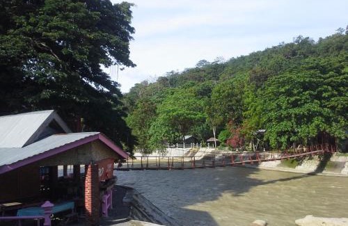 Bukit Lawang House | Fun Family Guest House n Jungle Tour