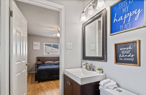 Schertz House | Fun & Stylish Home w/Game Room Mins to Base Cafes & Bars