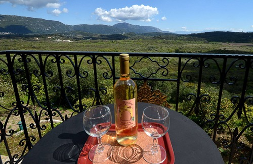 Lakones Apartment | Fundana Villas Corfu | Family Apartment