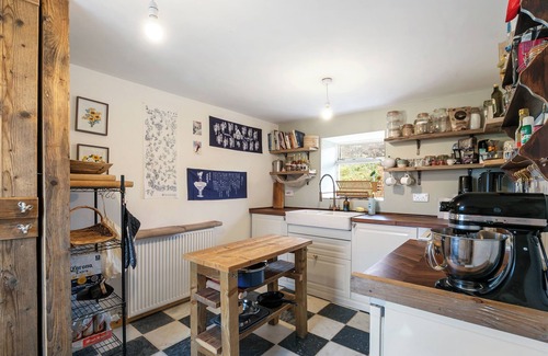 Colbost Cottage | Funky Cozy Croft Cottage With Panoramic Sea View, Minutes From Neist Point