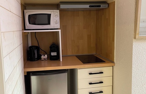 Montlucon Apartment | Furnished and equipped room in residence in city center