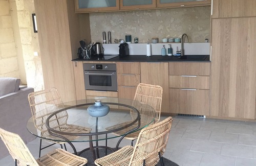 Salleboeuf Apartment | Furnished cottage accommodation with pool close to Bordeaux