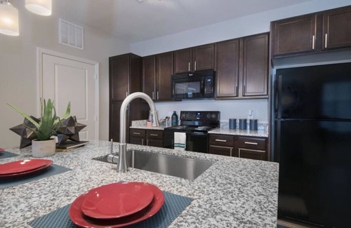 Tomball Apartment | Furnished Pool View Resort