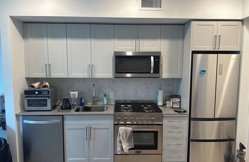 Downtown Seattle Apartment | Furnished Studio in First Hill Luxury Apartment with In-unit washer/dryer, A/C