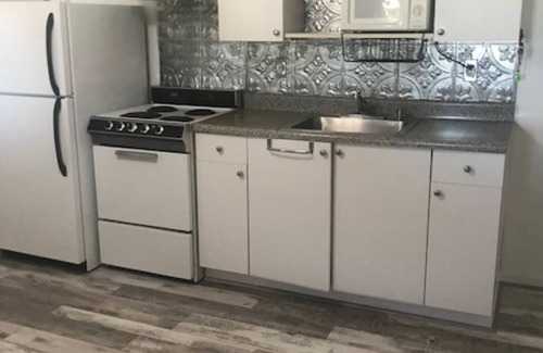 Lido Beach Apartment | Furnished Studio with Private Beach