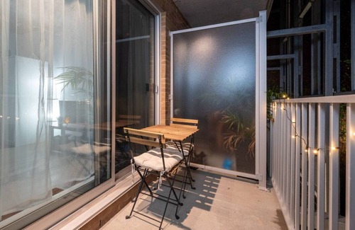 Quartier des Spectacles Apartment | Furnished Studio with balcony - Downtown #311784