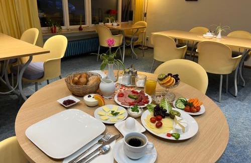 Koenigsfeld im Schwarzwald Bed & Breakfast | Gästehaus Regenbogen