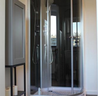 Kernstadt House | Gästehaus Friedrichstraße Ruhiges Zimmer mit Bad zum Innenhof