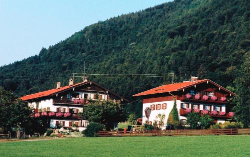 Aschau im Chiemgau House | Gästehaus Koyerbauer Boardinghouse