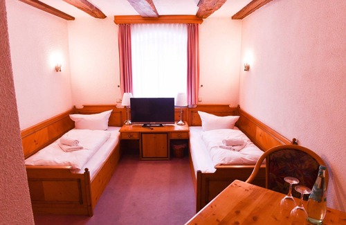 Mornsheim Hotel | Gästehaus Linde