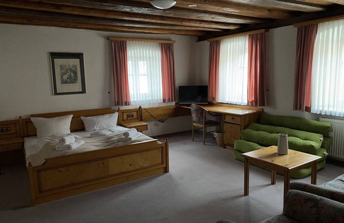 Mornsheim Hotel | Gästehaus Linde