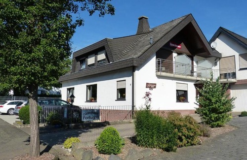 Poltersdorf House | Gästehaus Portugall