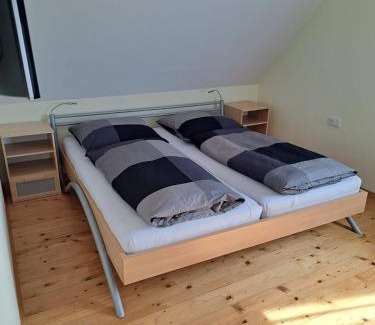 Uttenweiler Bed & Breakfast | Gästehaus Six Inn mit Gemeinschaftsküche bis 6 Personen