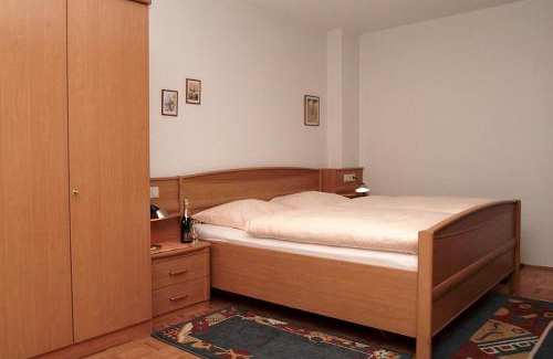 Bad Buchau Apartment | Gästehaus Zum See Apartment EG