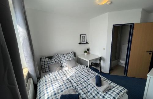 Wolfsburg House | Gästezimmer Kreuzheide