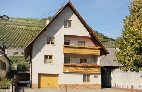 Achkarren Apartment | Gästezimmer zur Straße