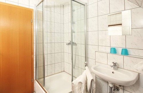 Achkarren Apartment | Gästezimmer zur Straße