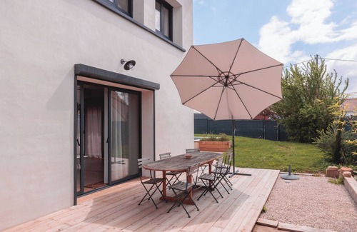Saint-Etienne-sur-Chalaronne House | Gîte les Passages - 14 people - private pool