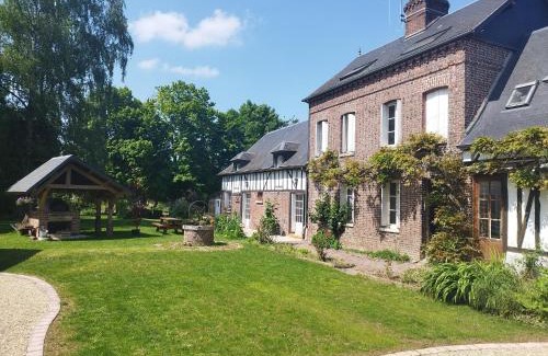 Le Bec-Thomas House | Gît' Âne Evasion