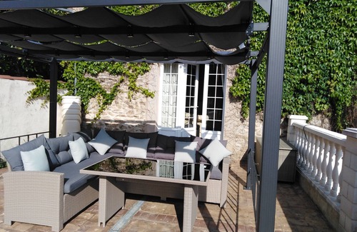 Cheronnac House | Gîte à La Maison du Bos un Environnement Rural Tranquille Avec Piscine Privée