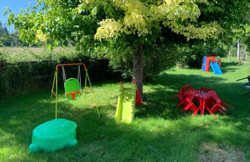 Avermes House | Gîte 3 étoiles les Gourlines avec balneo, véranda, piscine et garage