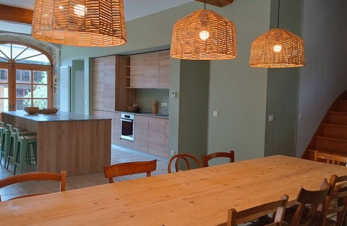 Sevignacq-Meyracq House | Gîte 4 en Vallée D'ossau, Avec Piscine et Parc Arboré. Idéal Pour les Familles