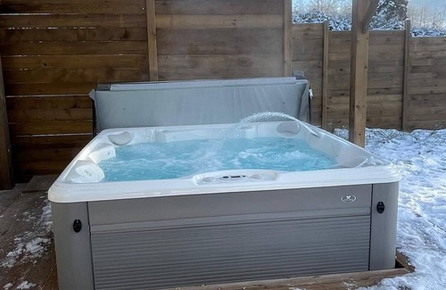 Raon-l'Etape House | Gîte 4 Personnes Avec SPA Privatif - Détente et Nature