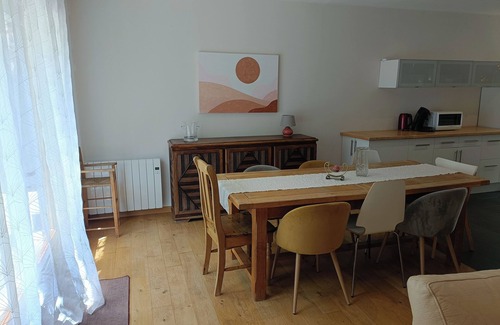Plaimpied-Givaudins House | Gîte 9 persons La Maison du Bois, 10 minutes A71, 10 minutes Bourges