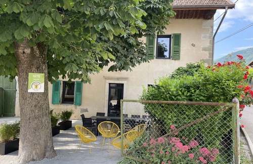 Chindrieux House | Gîte Au Bout du Lac in Chatillon, Chindrieux