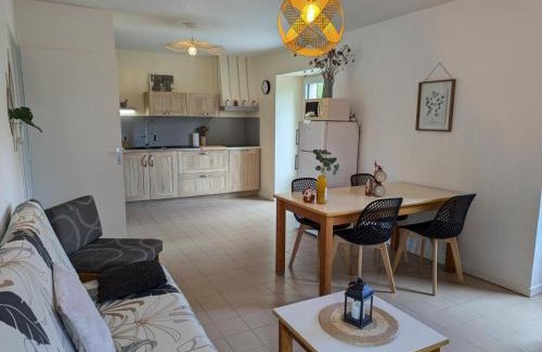 Saint-Maurice-des-Lions House | Gîte au Moulin: confort moderne avec terrasse et WIFI - FR-1-653-271