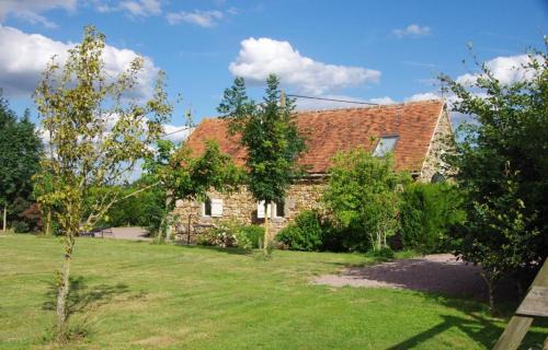 Ygrande House | Gîte Avec Piscine Sainte Anne