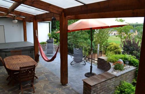Buissonville House | Gîte Blanc Bleu Sauna et jacuzzi privatif borne de recharge