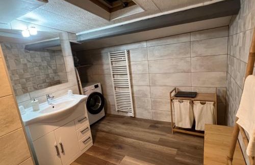 Saint-Martin-de-Valgalgues House | Gîte cévenol avec SPA et Piscine privatifs